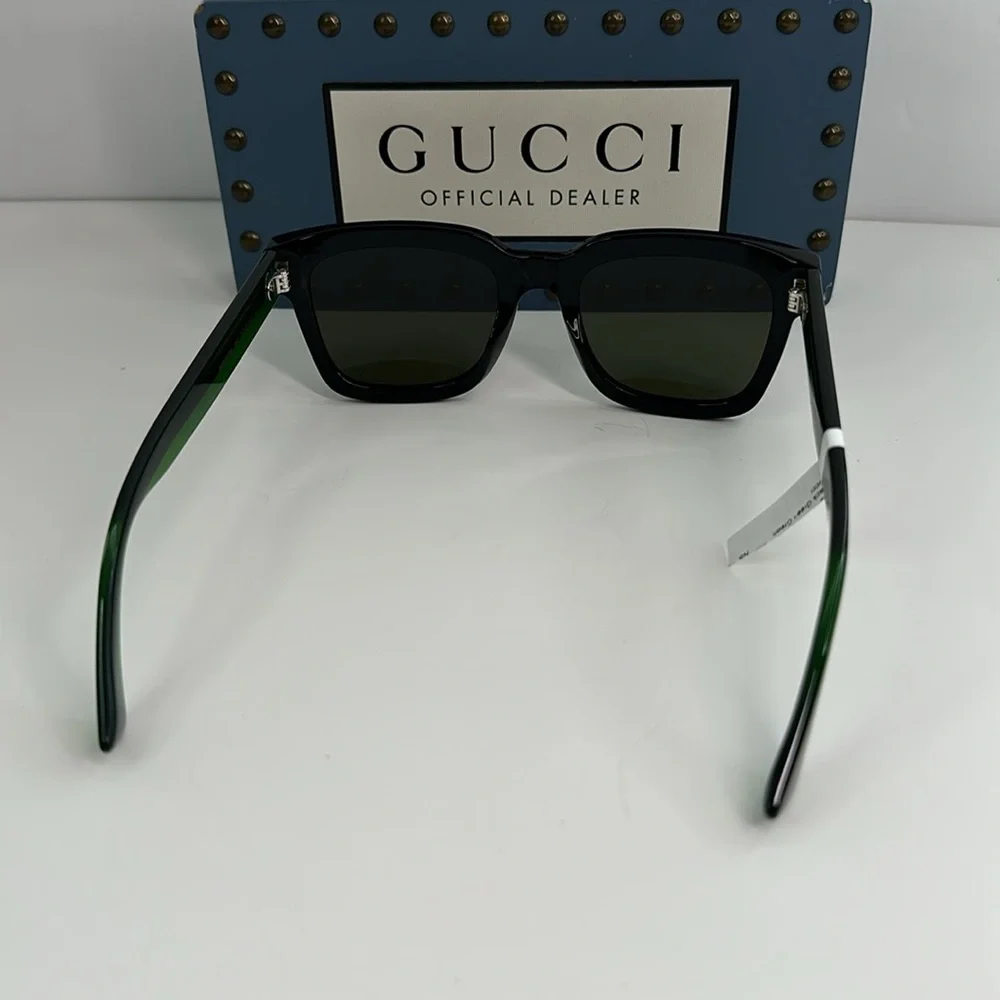 💯- New Authentic Gucci Gucci GG0001SN 002 Black/GREEN/ Red Sunglasses